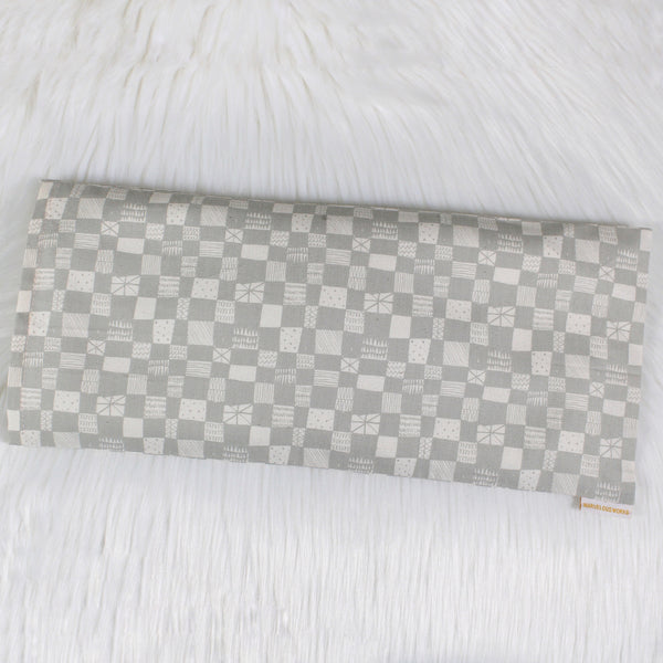 Checkered Grey - INSTOCK Beansprout Husk Pillow
